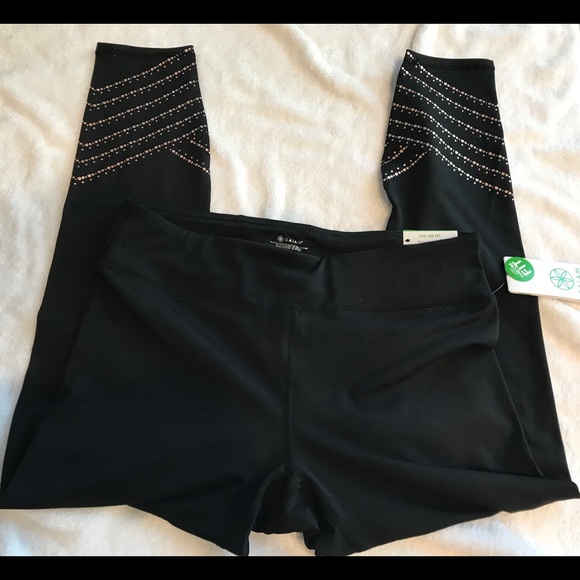 GAIAM Pants - 🌸Gaiam high waisted yoga leggings🌸